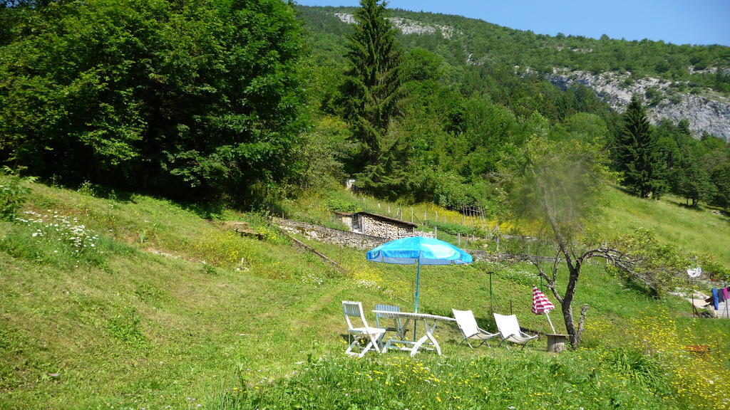 La Chouette A L'Heure Du Pinson Bed & Breakfast Saint-Pierre-d'Entremont  Екстериор снимка
