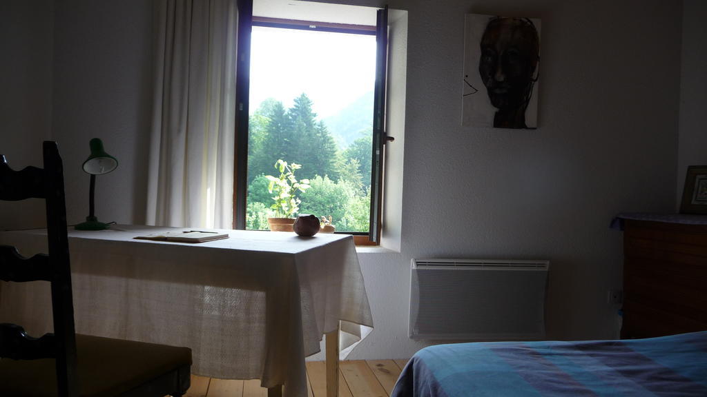 La Chouette A L'Heure Du Pinson Bed & Breakfast Saint-Pierre-d'Entremont  Стая снимка