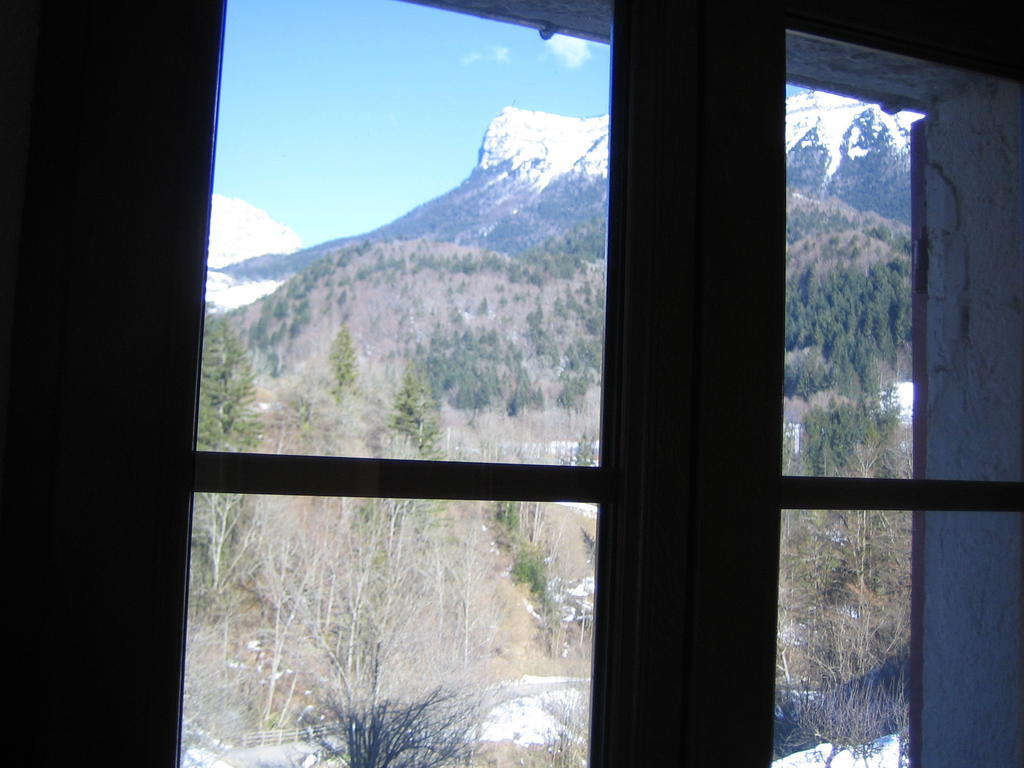 La Chouette A L'Heure Du Pinson Bed & Breakfast Saint-Pierre-d'Entremont  Стая снимка